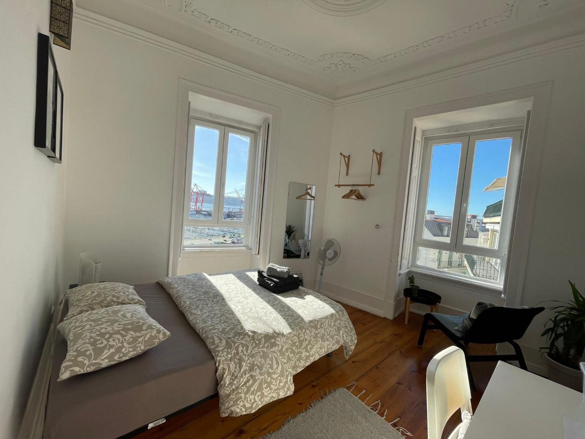 Embassy Arriaga Private Elegance Rooms In Stylish Shared Apartment Lisboa Екстериор снимка