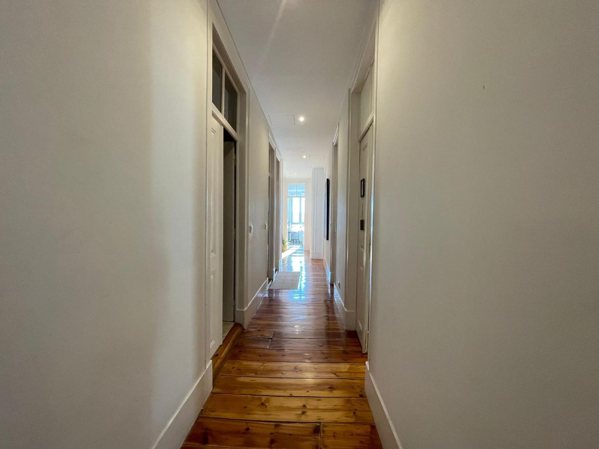 Embassy Arriaga Private Elegance Rooms In Stylish Shared Apartment Lisboa Екстериор снимка