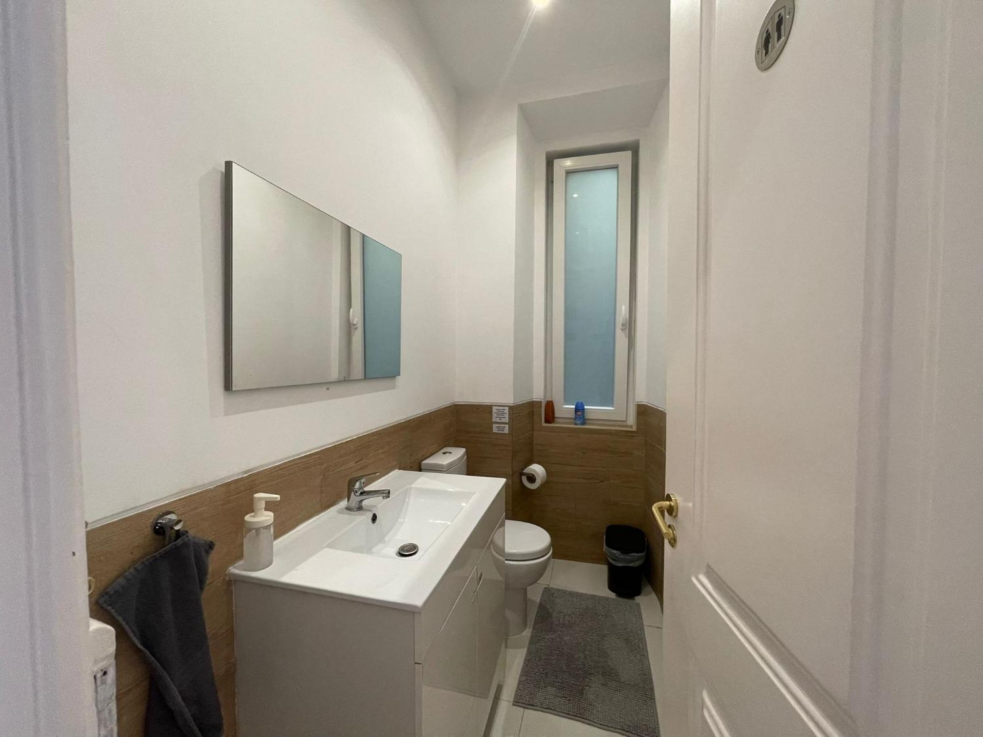 Embassy Arriaga Private Elegance Rooms In Stylish Shared Apartment Lisboa Екстериор снимка